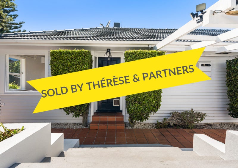 1/18 Limmer Place, Browns Bay, Auckland - Carousel 1