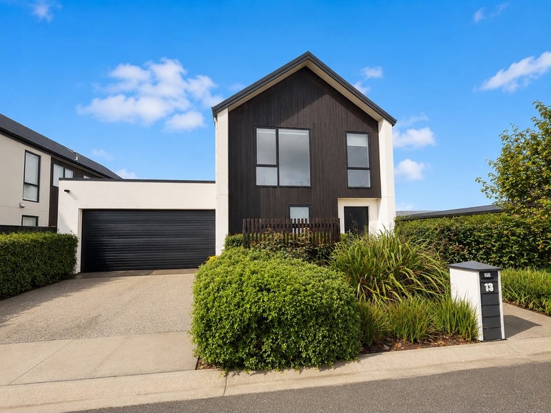 13 Youngberry Drive, Richmond, Richmond - Carousel 2
