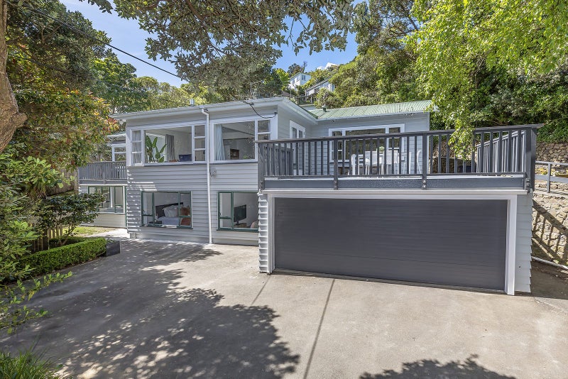 140 Rakau Road, Hataitai, Wellington - Carousel 1