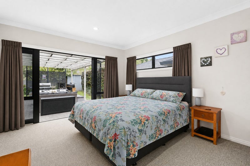 1 Pinotage Drive, Greenmeadows, Napier - Carousel 2