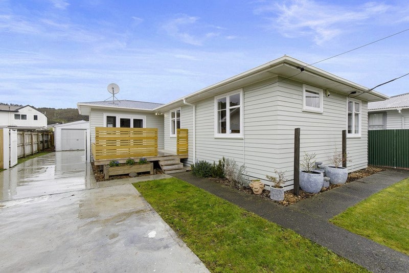 6 Benge Crescent, Clouston Park, Upper Hutt - Carousel 16