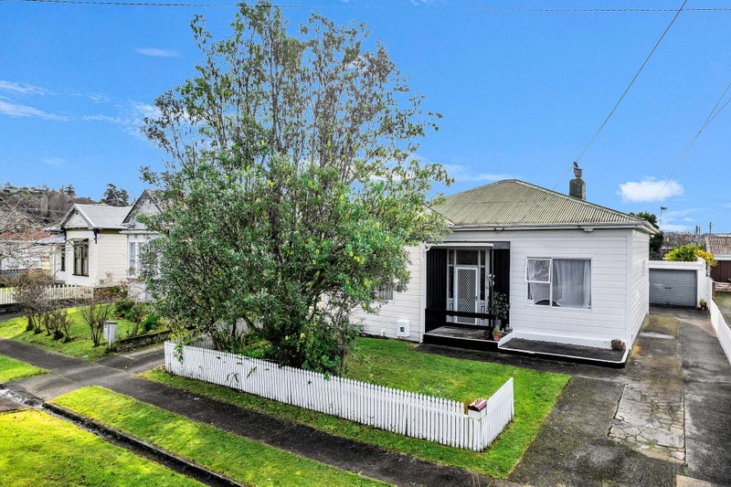 16 Gloucester Street, Whanganui, Whanganui - Carousel 2