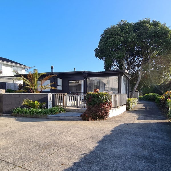 1/201 Oakland Road, Karaka, Papakura - Carousel 1
