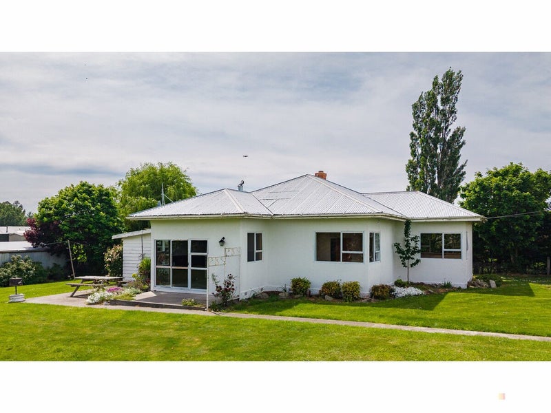 124 Maytown Road, Waimate, Waimate - Carousel 1