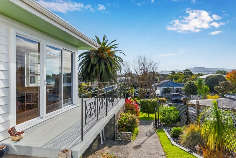 52 Kiwi Road, Raumati Beach, Paraparaumu - Carousel 2