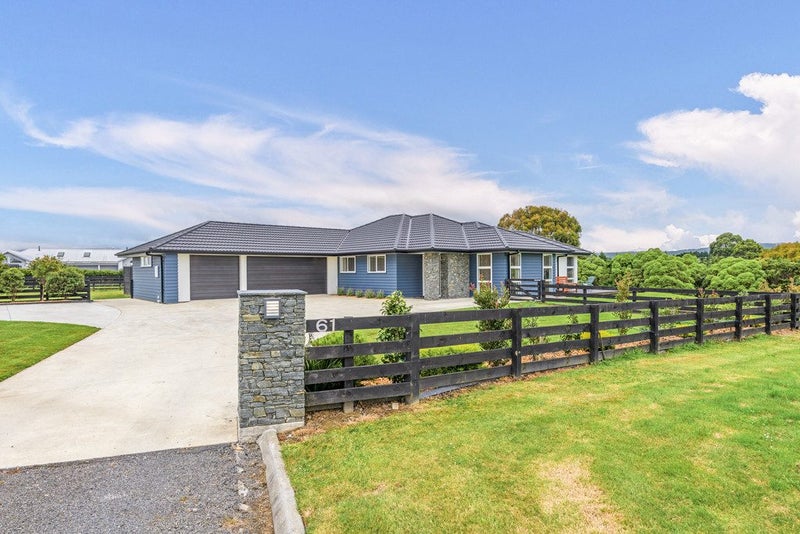 61 Hartwell Drive, Kelvin Grove, Palmerston North - Carousel 30