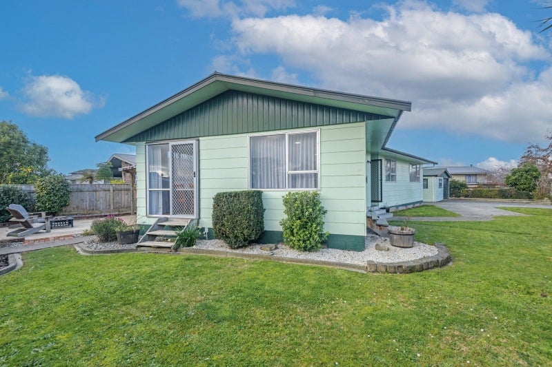 1 Amberley Avenue, Westbrook, Palmerston North - Carousel 1