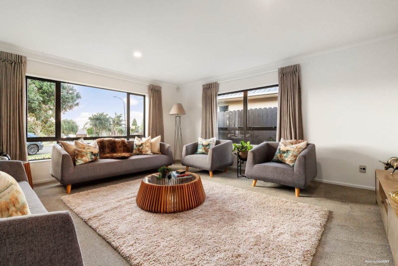 13 McCall Drive, Waiuku, Waiuku - Carousel 2