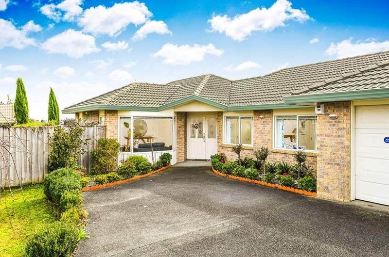 25 Oakridge Way, Northpark, Auckland - Carousel 1