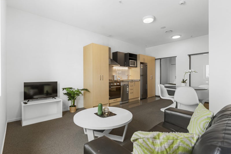 608/17 Putney Way, Manukau, Auckland - Carousel 2