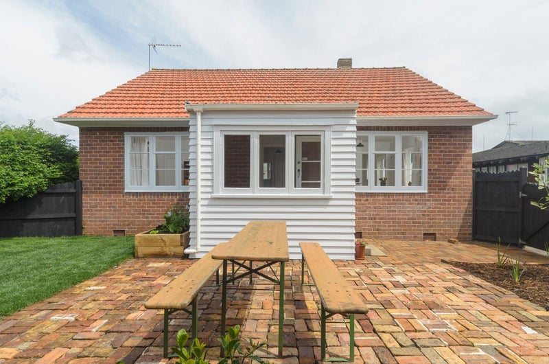 567 Mount Albert Road, Royal Oak, Auckland - Carousel 1
