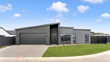 31 Plains Avenue, Masterton, Masterton - Carousel 1