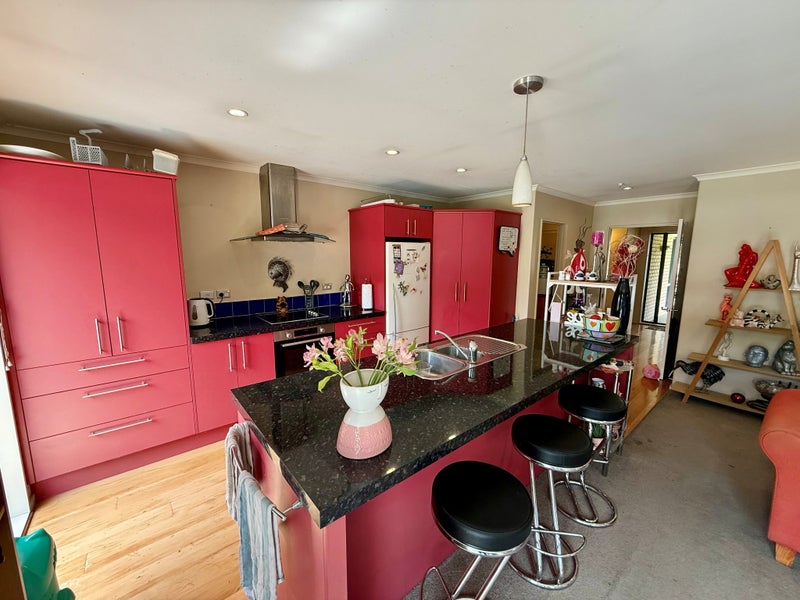 12 Kinglear Drive, Rolleston, Rolleston - Carousel 2