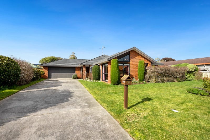 58 Cedar Drive, Paraparaumu Beach, Paraparaumu - Carousel 1