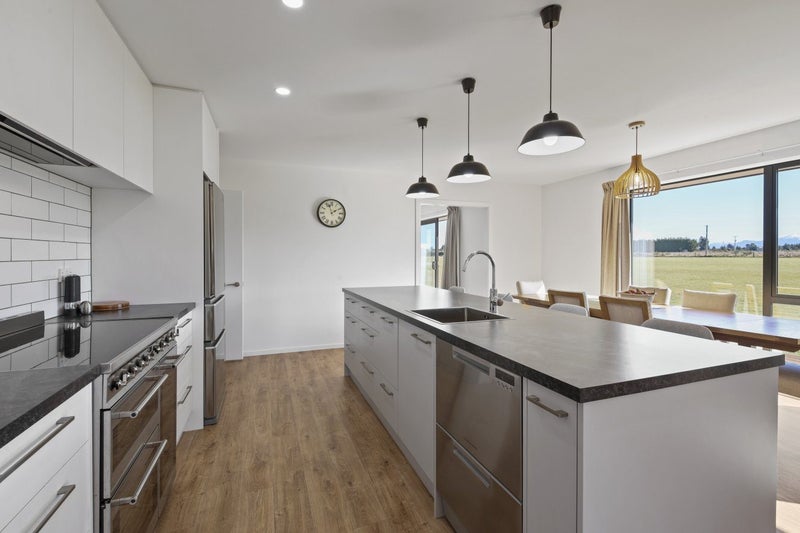 728 Woodstock Road, Burnt Hill, Oxford - Carousel 2