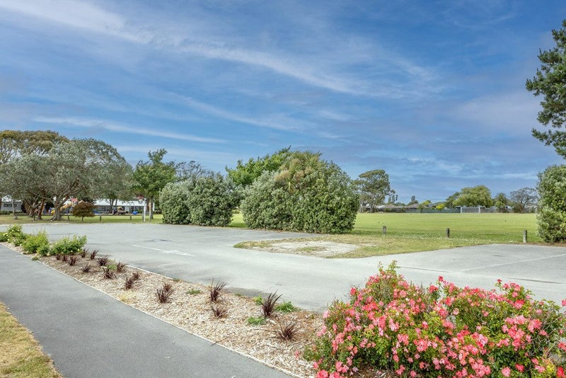 1/84 Queenspark Drive, Parklands, Christchurch - Carousel 16
