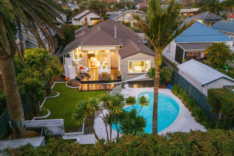 37 Ohinerau Street, Remuera, Auckland - Carousel 2