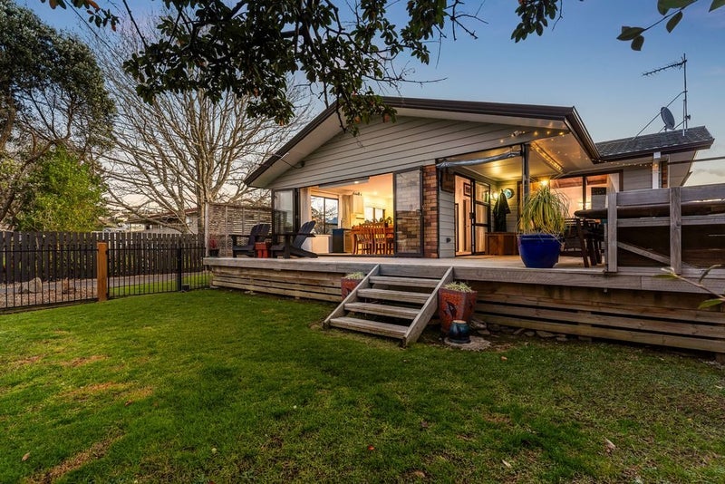 40 Kauri Road, Stanmore Bay, Whangaparaoa - Carousel 1