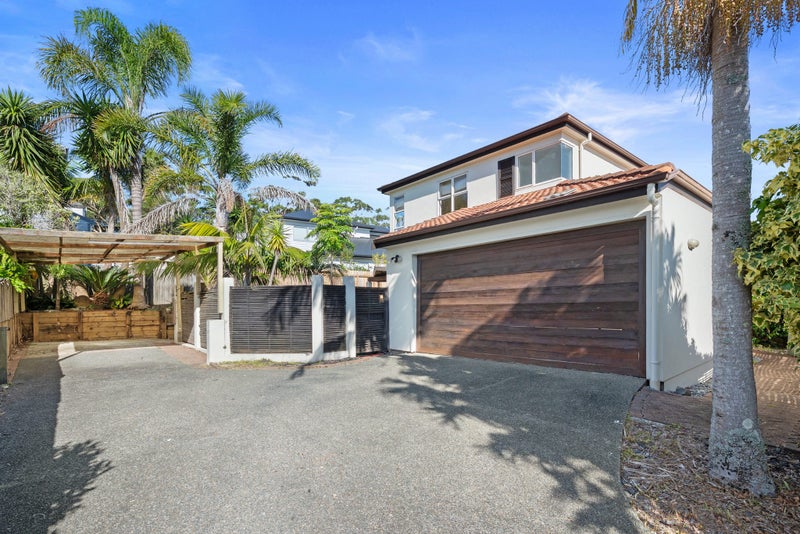 2/13 Stoneleigh Court, Sunnynook, Auckland - Carousel 1