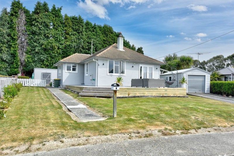5 Somerset Crescent, Tapanui - Carousel 1