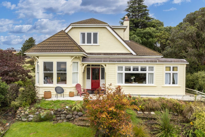 10 Hart Street, Belleknowes, Dunedin - Carousel 1