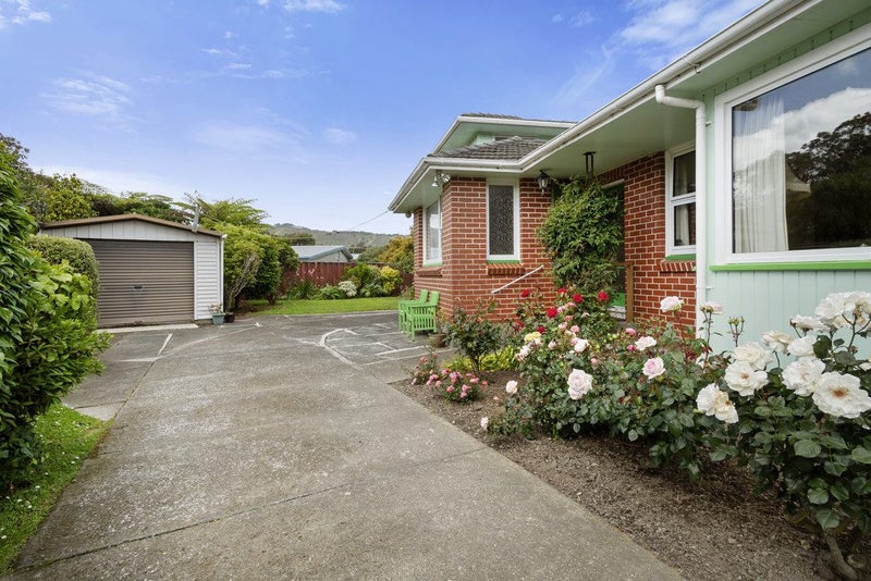 45 Holyoake Crescent, Avalon, Lower Hutt - Carousel 2