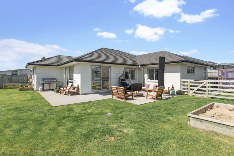 16 Aporo Drive, Kumeu - Carousel 2