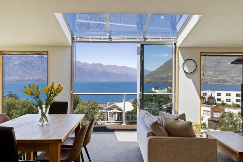 12A Sainsbury Road, Fernhill, Queenstown - Carousel 1