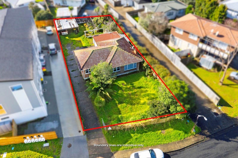 13 Blenheim Street, Glenfield, North Shore City, Auckland - Carousel 2