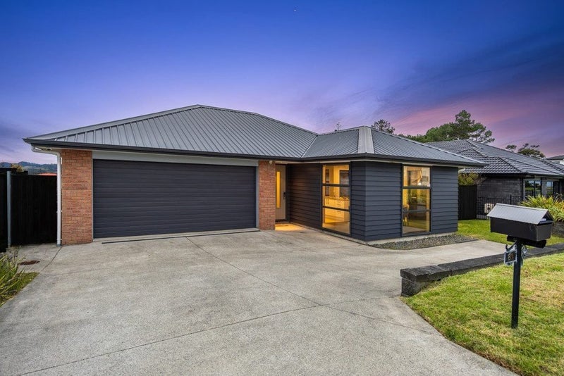 81 Manuel Road, Silverdale, Rodney, Auckland - Carousel 1