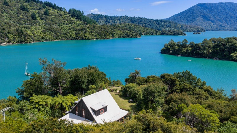 102 Te Mahia Road, TE MAHIA - Carousel 1