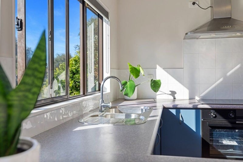 38 Katerini Grove, Papamoa Beach, Tauranga, Bay Of Plenty - Carousel 2