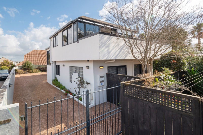 10A Derby Downs Place, Ellerslie, Auckland - Carousel 1