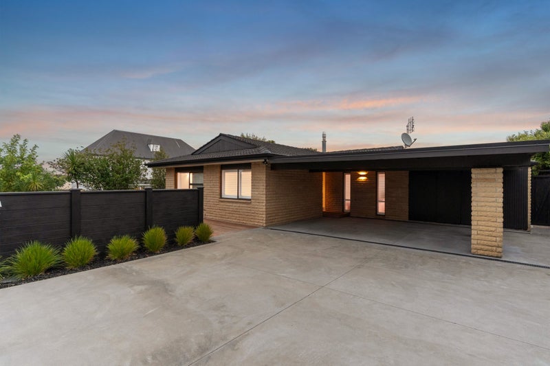 13 Curacao Place, Half Moon Bay, Auckland - Carousel 2