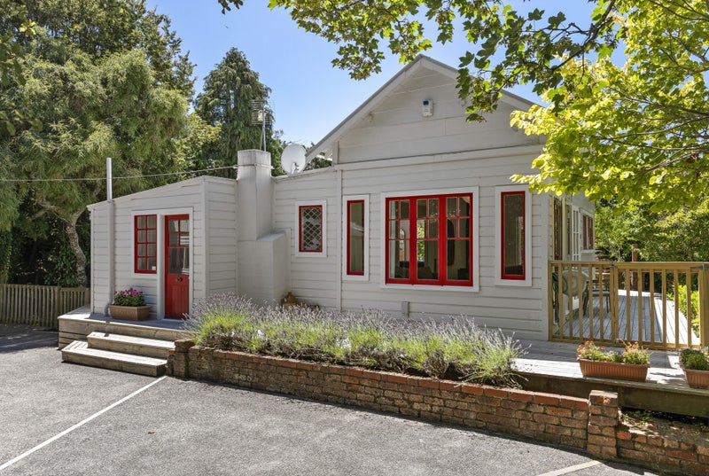 219 Middleton Road, Churton Park, Wellington - Carousel 1