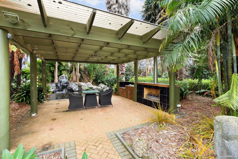 100 Victoria Avenue, Waiuku, Waiuku - Carousel 1