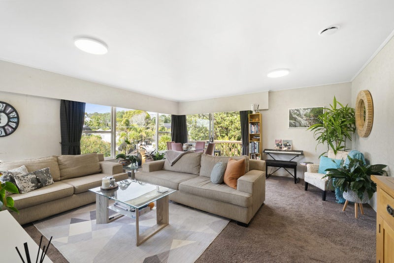 1/27 Sandown Road, Rothesay Bay, Auckland - Carousel 2