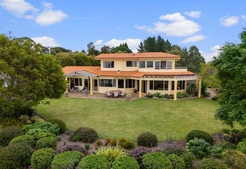 11 Kaimata Road, Napier - Carousel 2