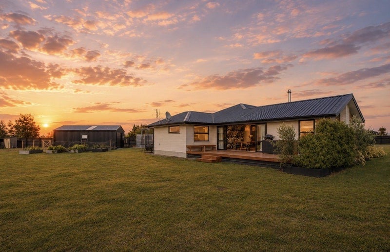 14 Braeburn Crescent, Swannanoa, Kaiapoi - Carousel 1