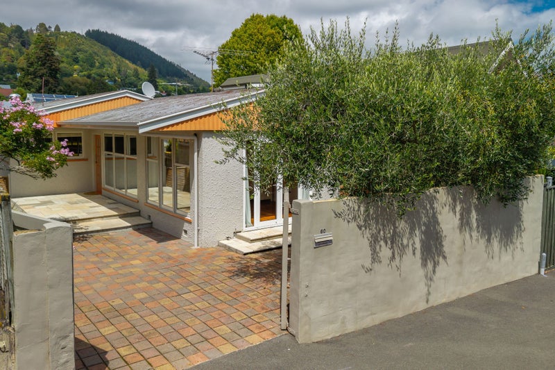 60 Nile Street, Nelson, Nelson - Carousel 1