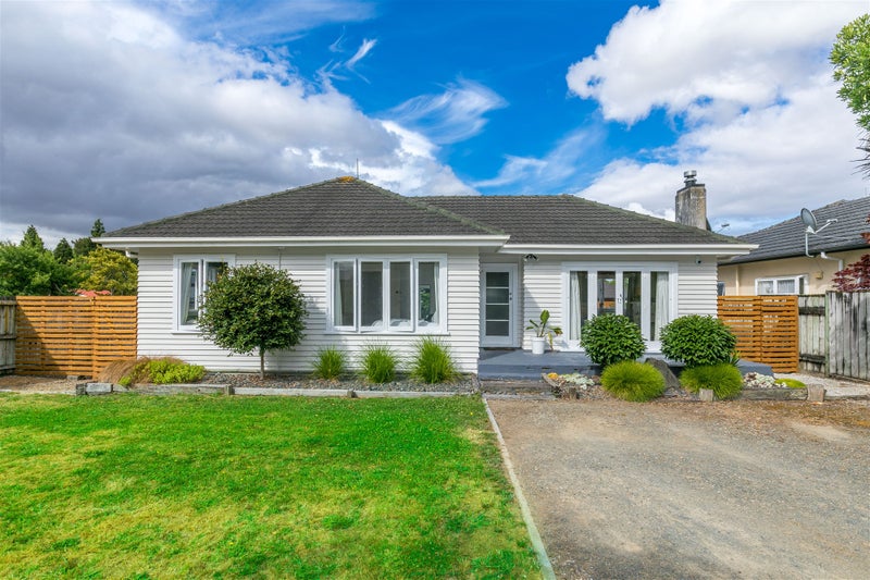 67 Lake Road, Horsham Downs, Hamilton - Carousel 1