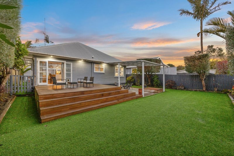 39 Aranui Road, Mount Wellington, Auckland - Carousel 1