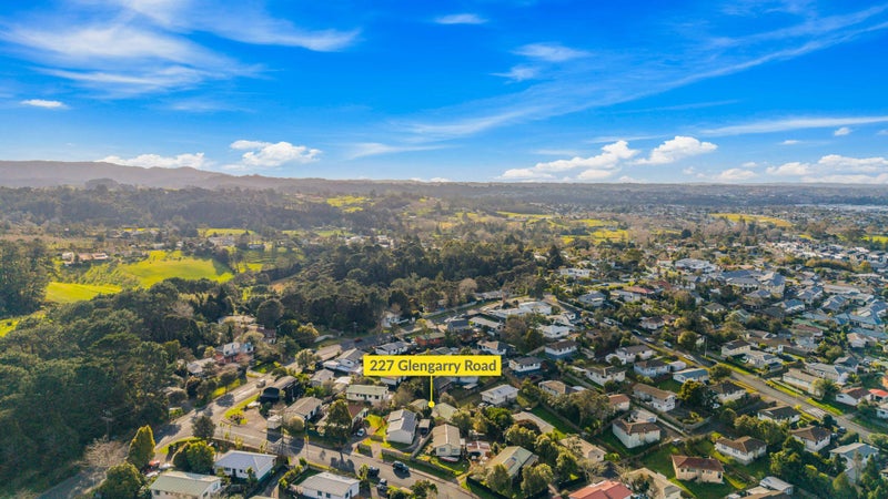 227 Glengarry Road, Glen Eden, Auckland - Carousel 34