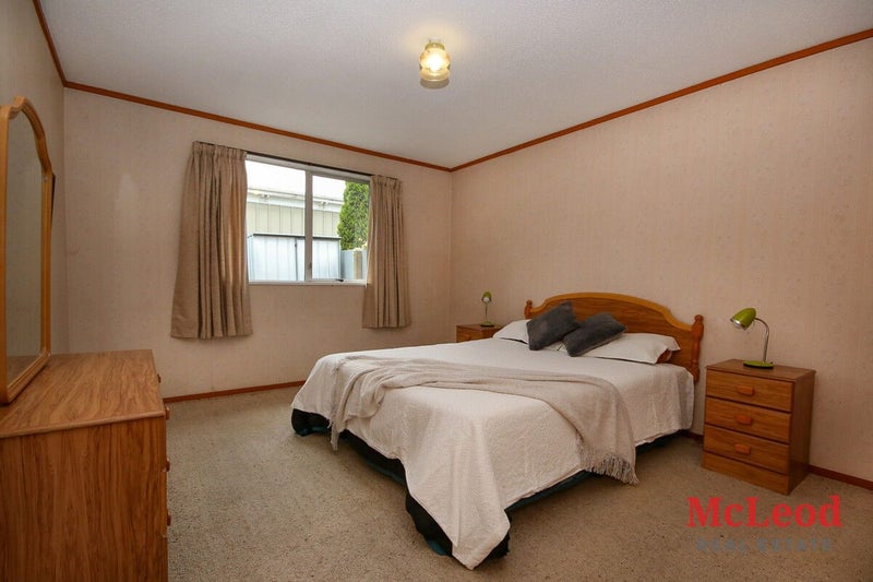 1/61 Beach Road, Hampstead, Ashburton - Carousel 1