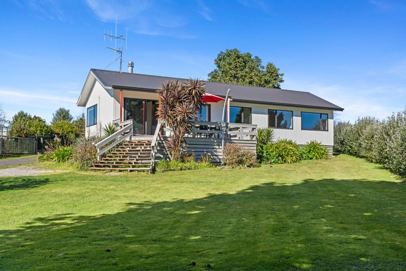 9 Bryce Street, Kihikihi, Te Awamutu - Carousel 1