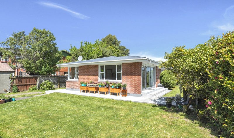 2 Clonbern Place, Upper Riccarton, Christchurch - Carousel 1