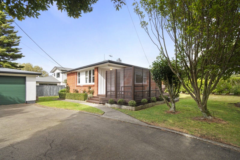 30 Norfolk Crescent, Feilding, Feilding - Carousel 1