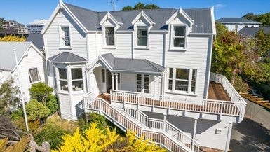 1 Parliament Street, Thorndon, Wellington - Carousel 1