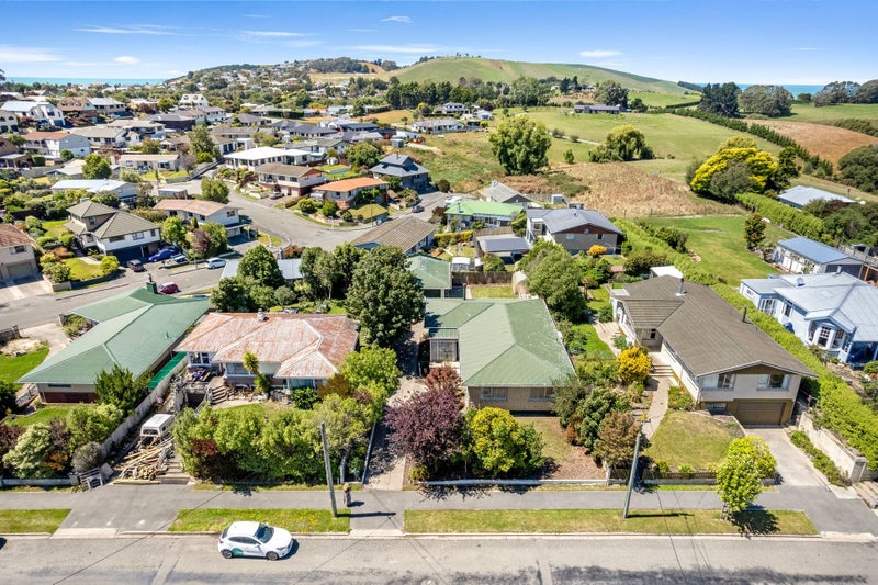 37 Awamoa Road, Holmes Hill, Oamaru - Carousel 40