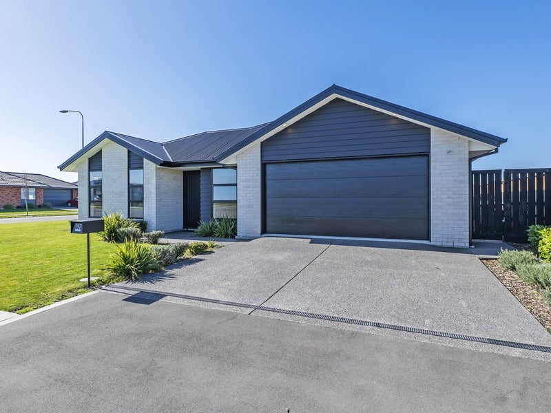 197 Faringdon Boulevard, Rolleston, Rolleston - Carousel 1
